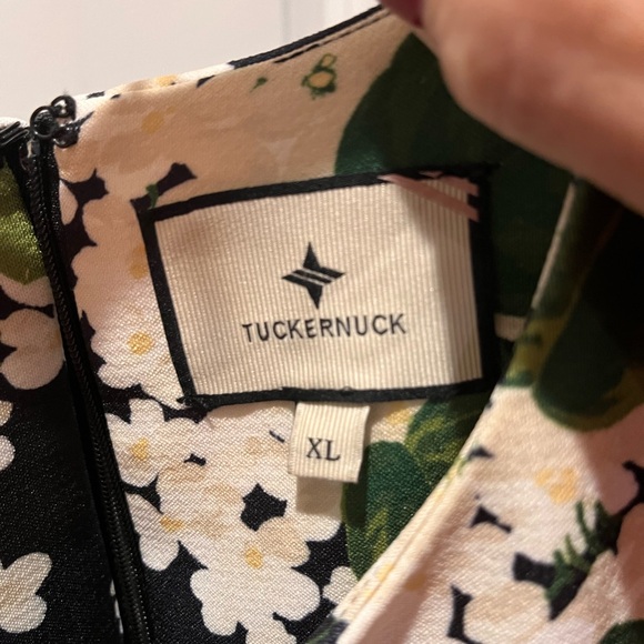 Dress - Picture 7 of 8